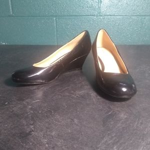 Nine West "eastcoast" wedges size 5